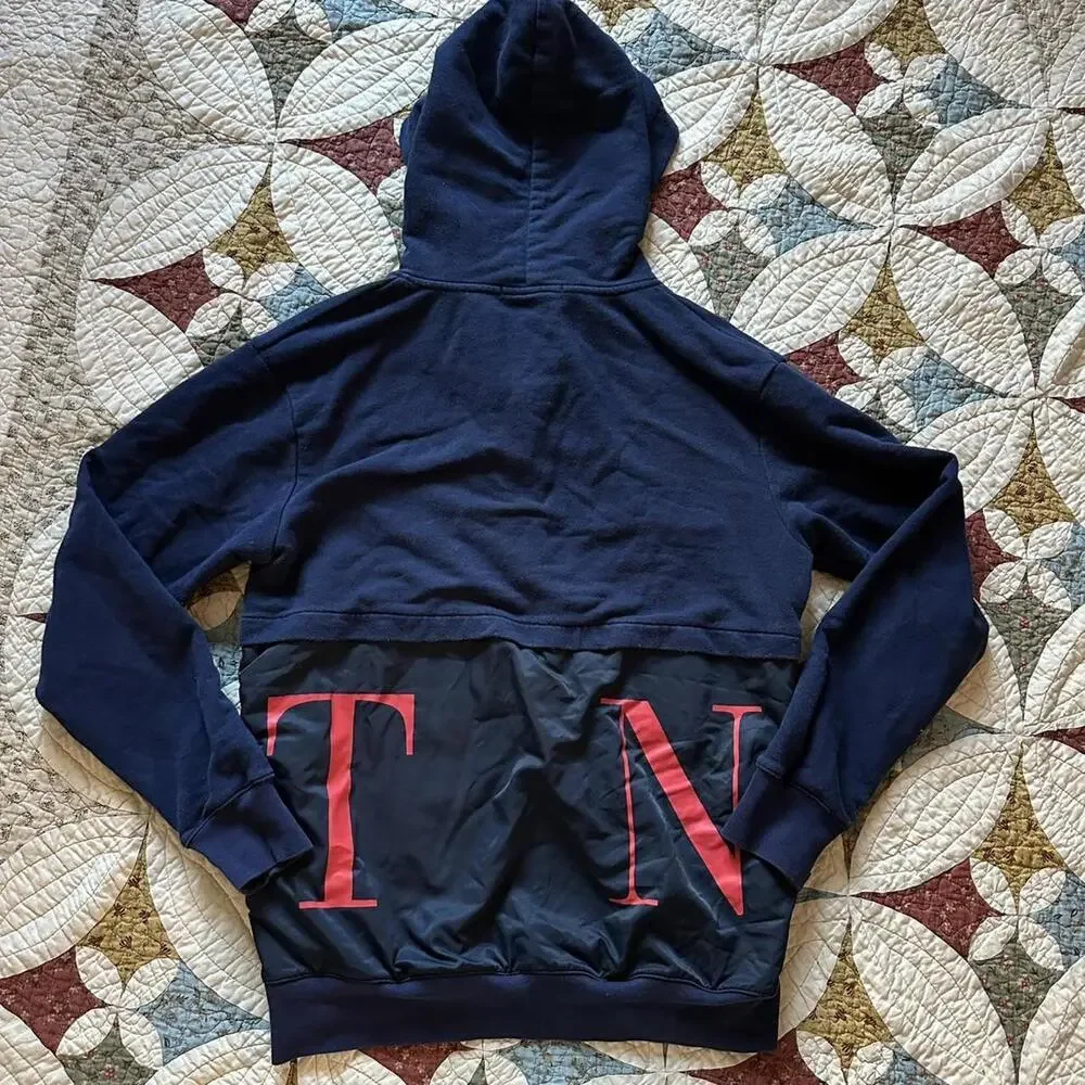 Authentic Valentino luxury navy zip hoodie with red lettering size S - Picture 4 of 7